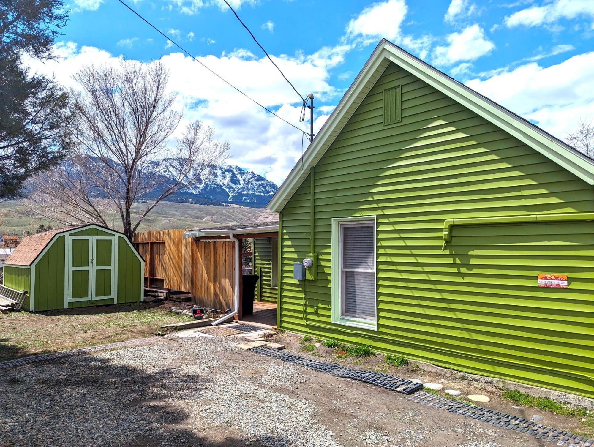 Yellowstone Treasure Guesthouses On The River Gardiner Eksteriør billede