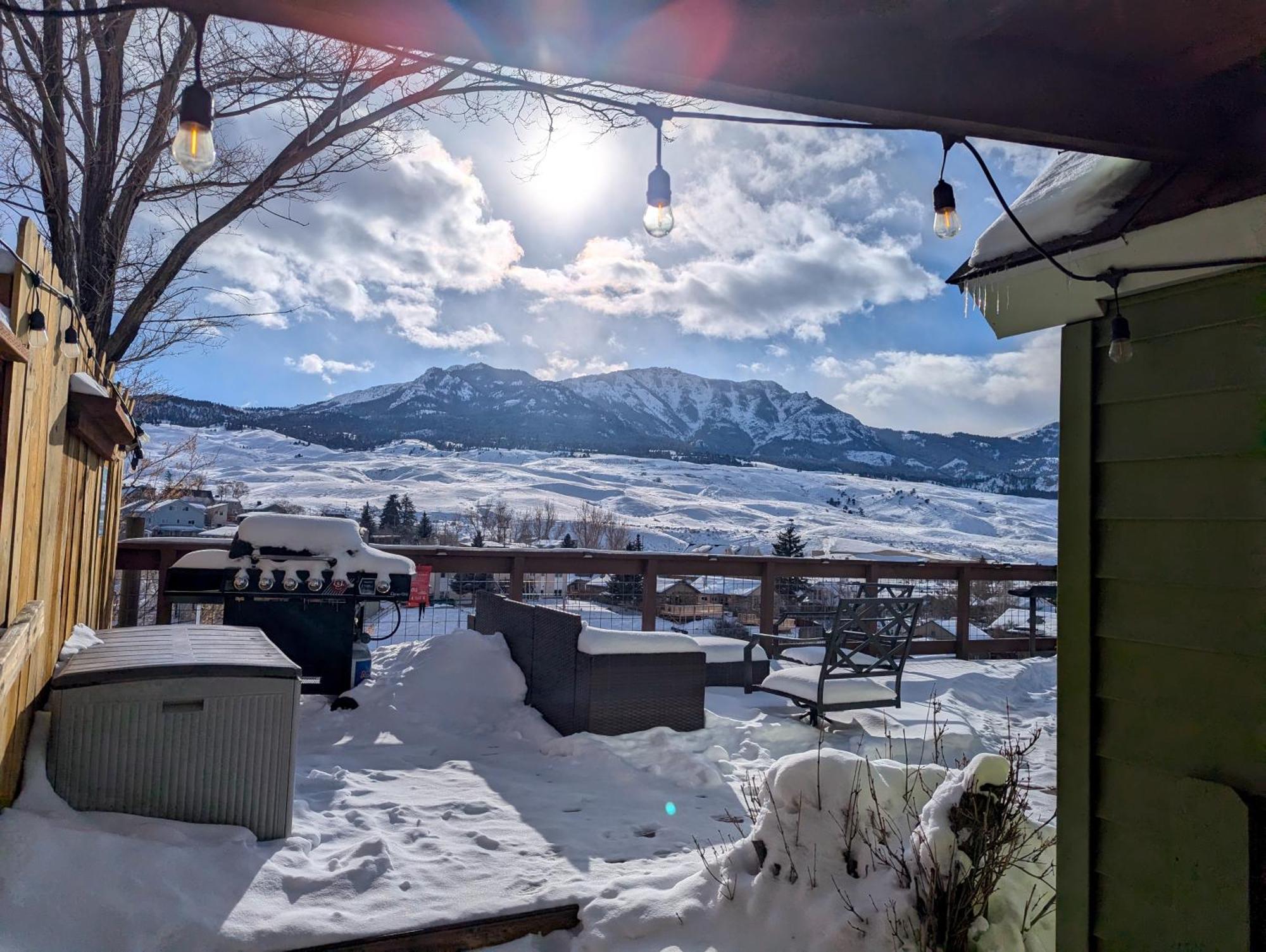 Yellowstone Treasure Guesthouses On The River Gardiner Eksteriør billede