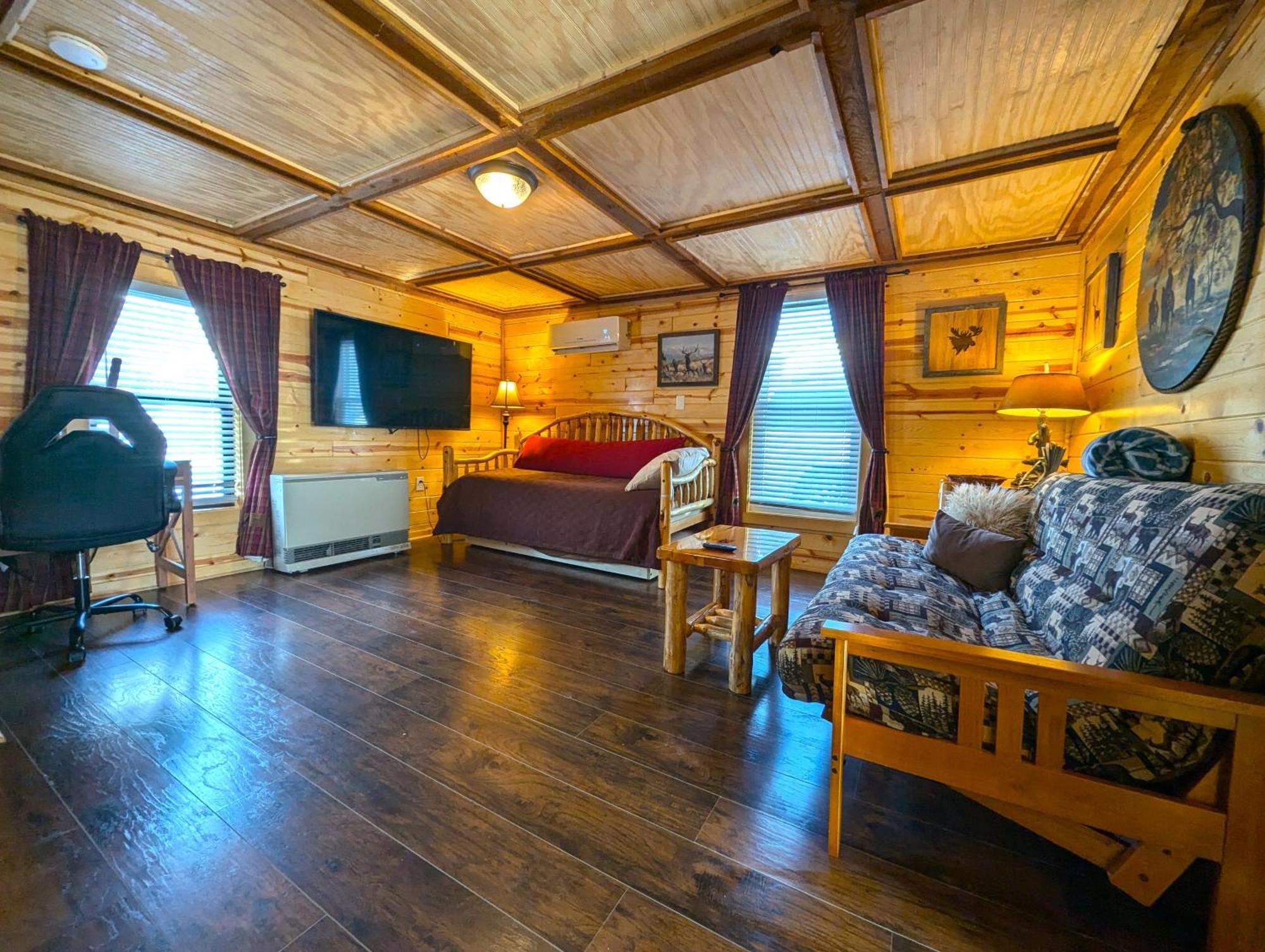 Yellowstone Treasure Guesthouses On The River Gardiner Eksteriør billede