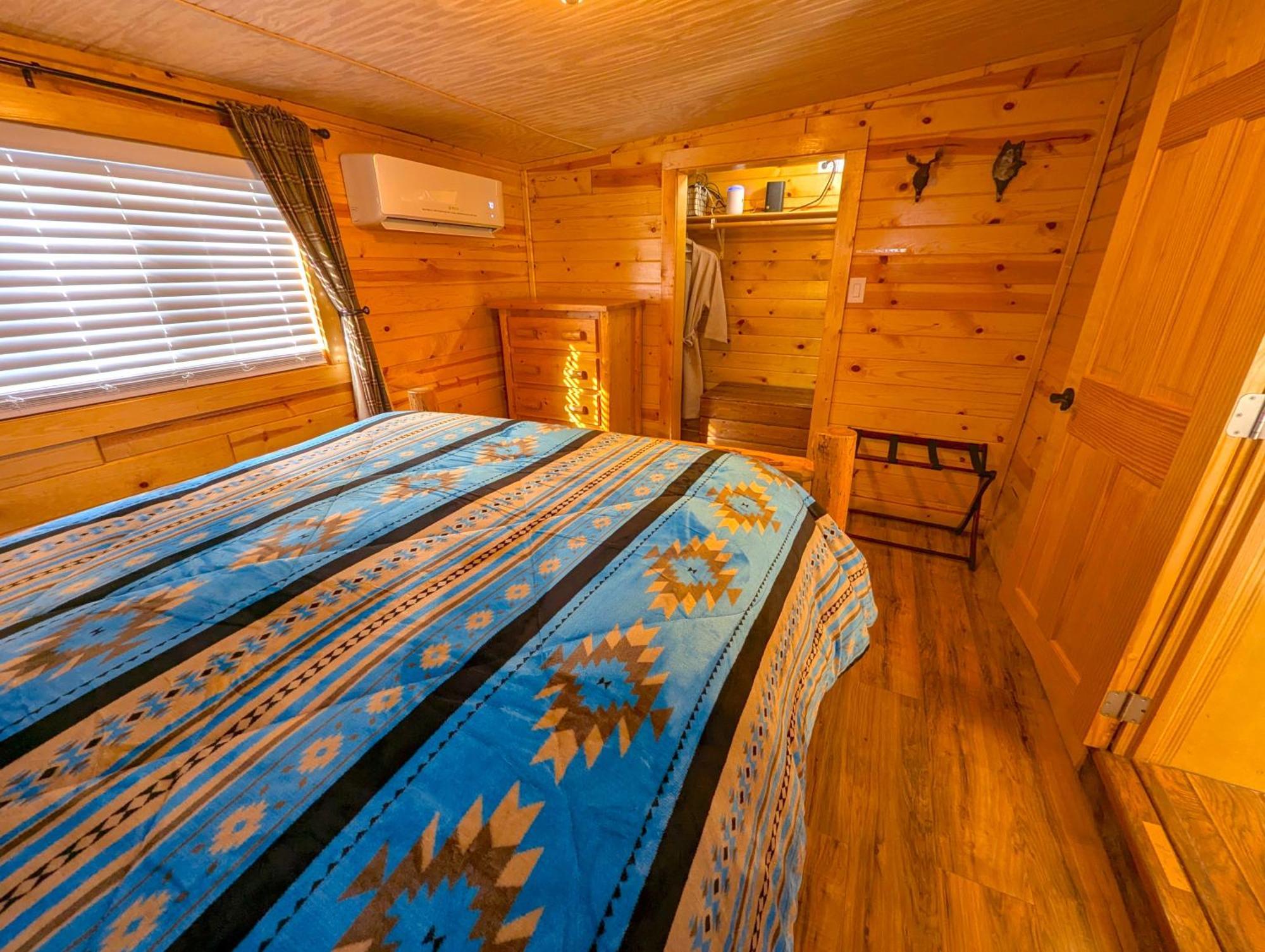 Yellowstone Treasure Guesthouses On The River Gardiner Eksteriør billede